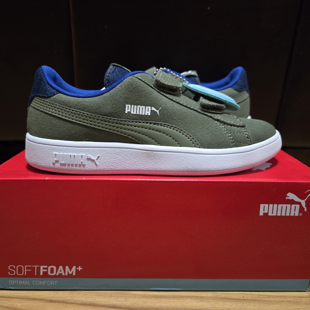 Puma Olive Green and Blue Sneakers
